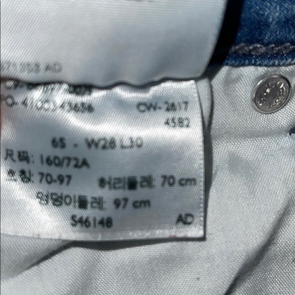 LEVIS JEANS - Picture 8 of 9